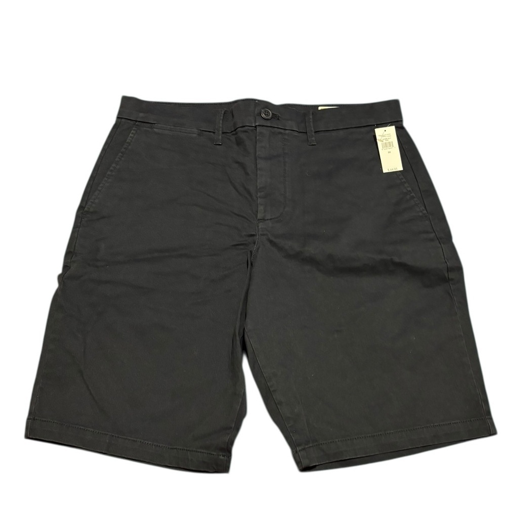 Gap Men's Classic  Chino Shorts 10”